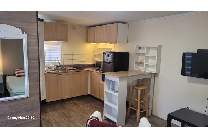 $1350 : SE RENTA Estudio en Downey image 2