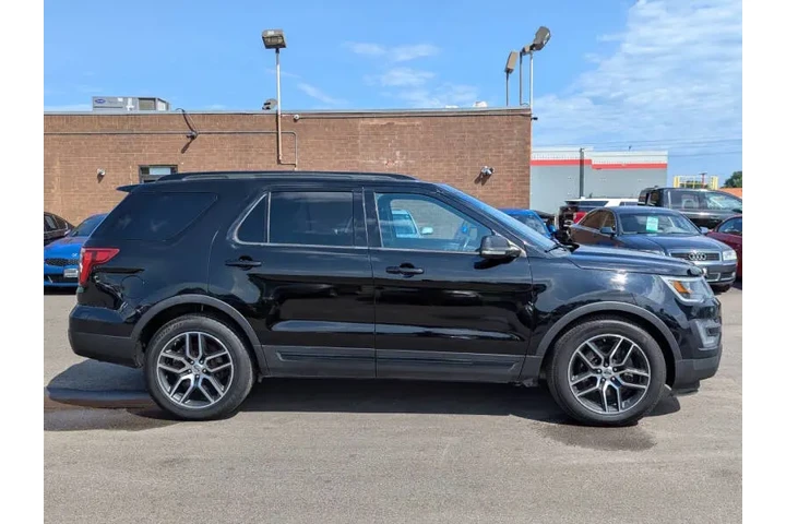 $14572 : 2016 Explorer Sport image 5