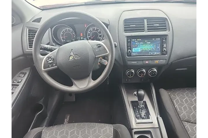 $18998 : Mitsubishi Outlander Sport 2 image 6