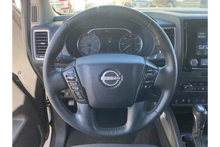 Nissan Frontier 2023 4x2 S 4 image 9