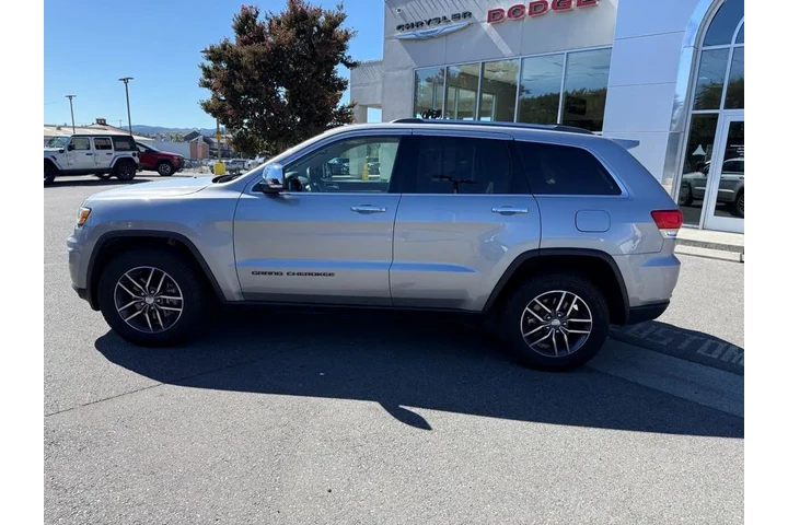 $17535 : Jeep Grand Cherokee 2018 4x4 image 2
