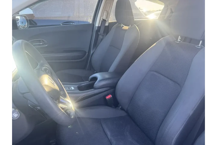 $19486 : Honda HR-V 2021 EX 4dr Cross image 8