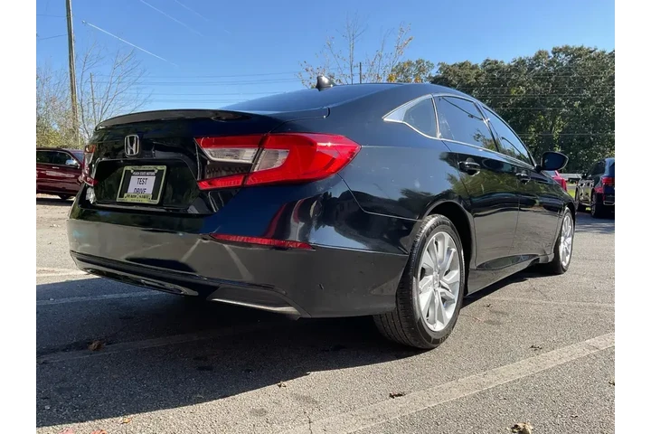 $15985 : Honda Accord 2020 LX 4dr Sed image 5