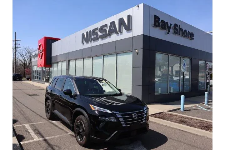 $28775 : Nissan Rogue 2025 AWD SV 4dr image 2