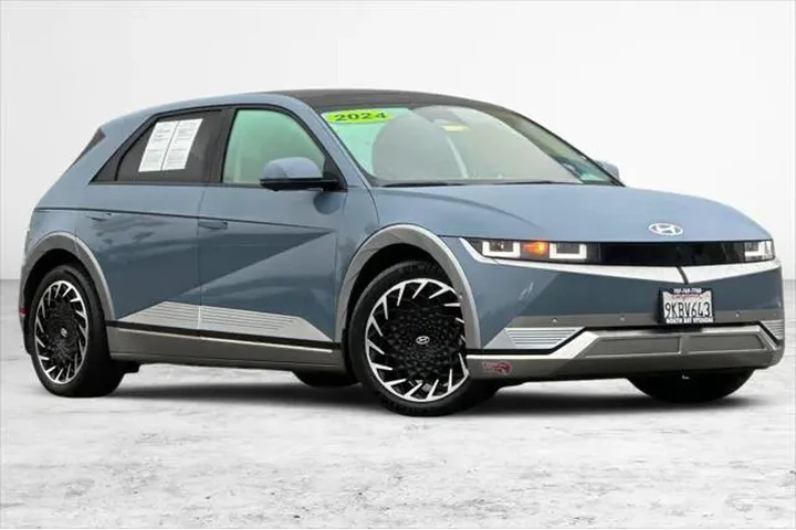 $32490 : Hyundai IONIQ 5 2024 AWD Lim image 2