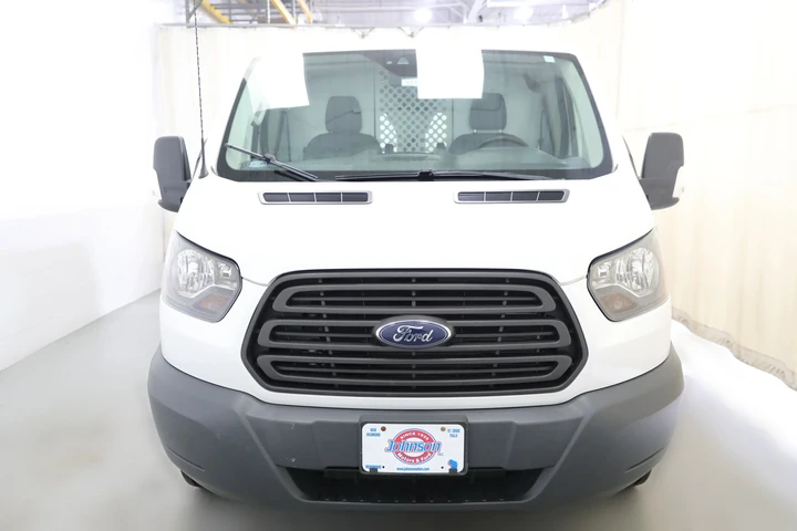 $26497 : Ford Transit 2017 150 3dr SW image 3