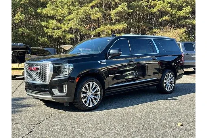 $39598 : GMC Yukon XL 2022 4x4 Denali image 3