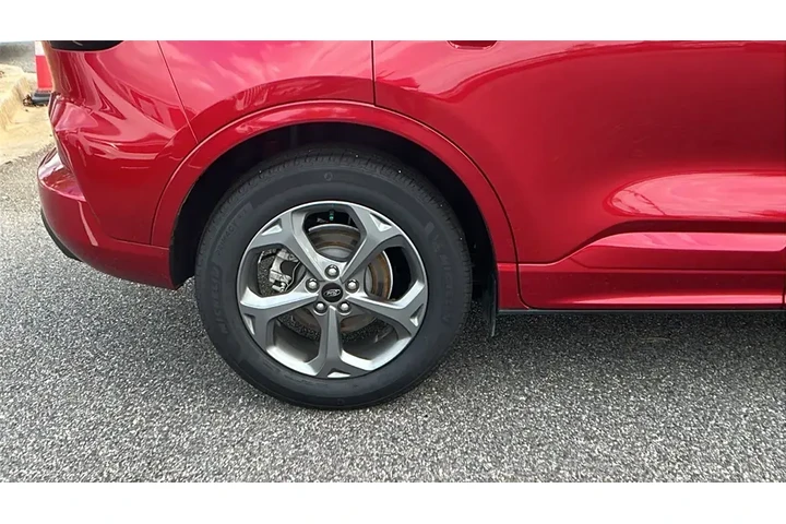 $24441 : Ford Escape 2024 ST-Line 4dr image 9