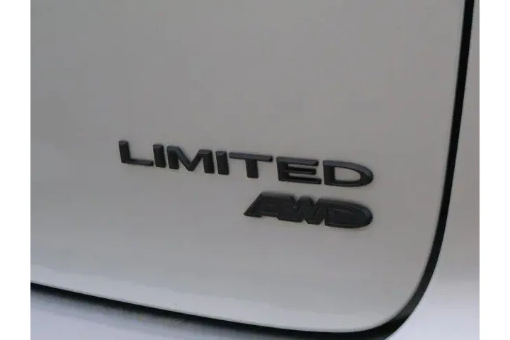 $38988 : Chrysler Pacifica 2024 AWD L image 5