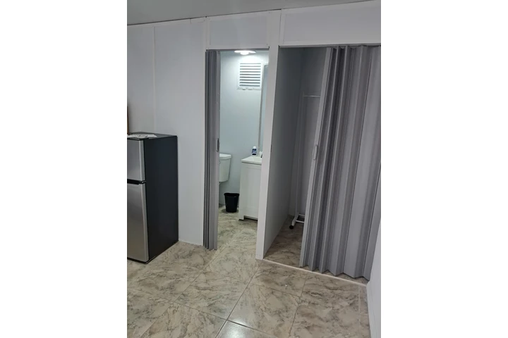 $1000 : EFICENCE $miami gardens image 4