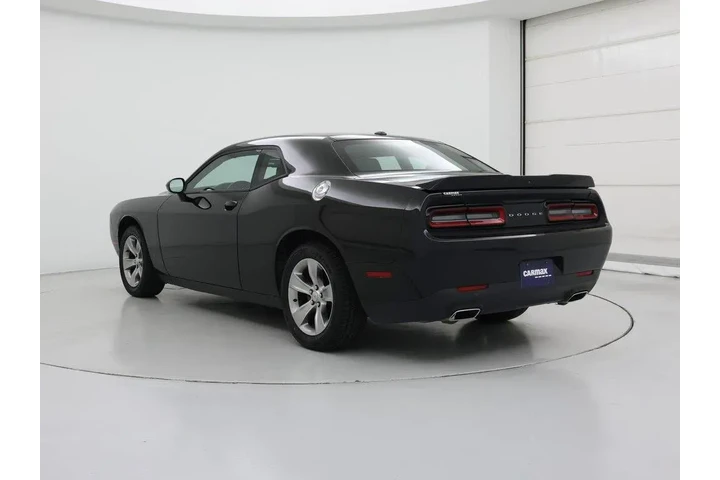 $19998 : Dodge Challenger 2021 SXT 2d image 2