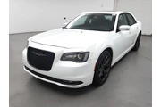 $25998 : Chrysler 300 2023 S V6 4dr S thumbnail