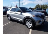 $29996 : Ford Explorer 2022 AWD XLT 4 thumbnail