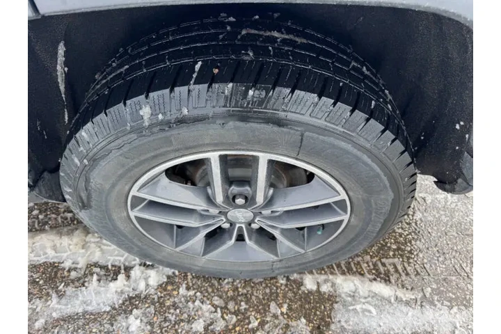 $14990 : 2017 Grand Cherokee Limited image 10