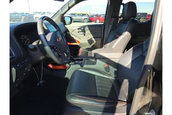 $36995 : Nissan Frontier 2023 4x4 PRO image 5