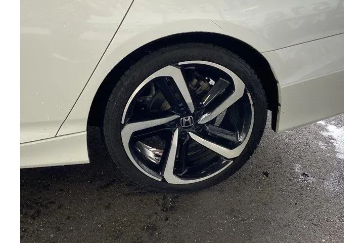 Honda Accord 2019 Sport 4dr image 10