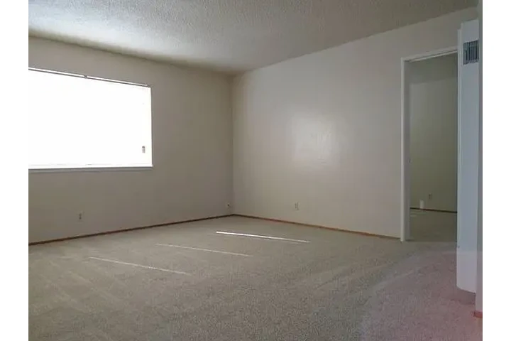 $1050 : Acogedor Whittier CA de 1 cama image 9