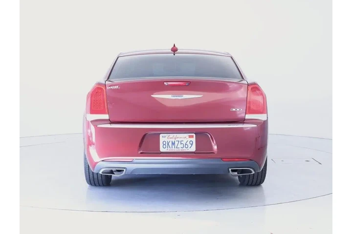 $19998 : Chrysler 300 2019 Limited 4d image 6