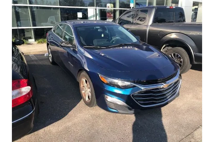 $10898 : Chevrolet Malibu 2019 LS 4dr image 2