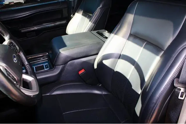 $39530 : Ford Expedition MAX 2023 4x2 image 3