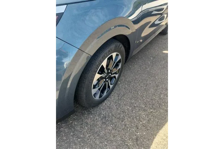 $35991 : Kia Carnival 2024 EX 4dr Min image 6