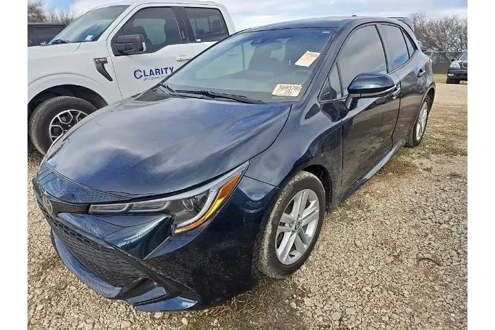 $17329 : Toyota Corolla Hatchback 202 image 1