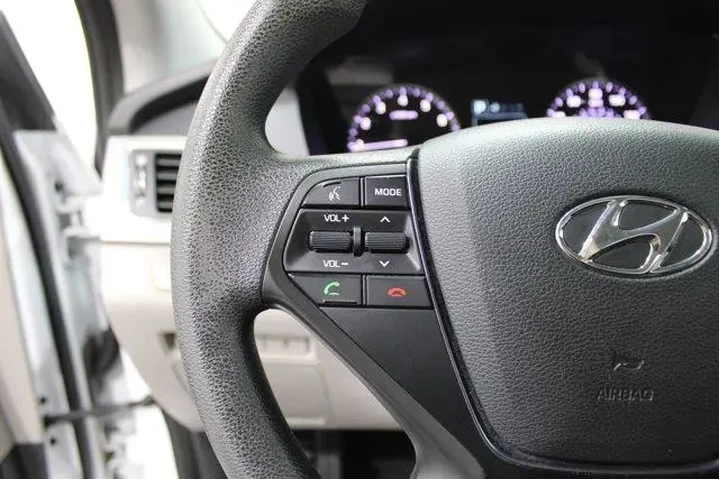 $9982 : Hyundai SONATA 2015 SE 4dr S image 10