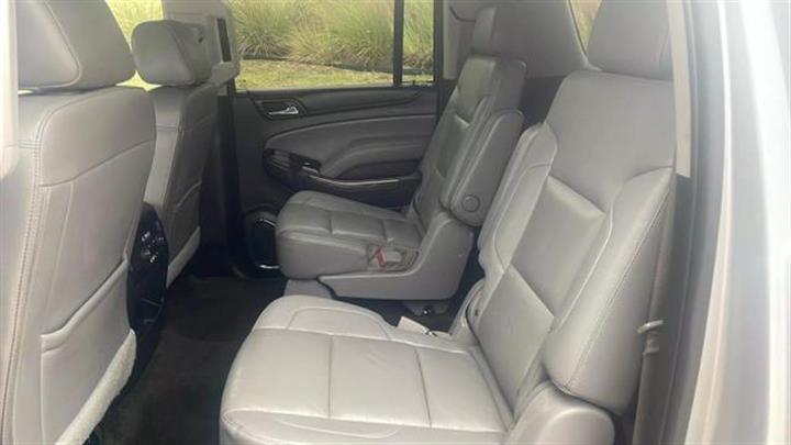 $15950 : 2016 CHEVROLET SUBURBAN2016 C image 6