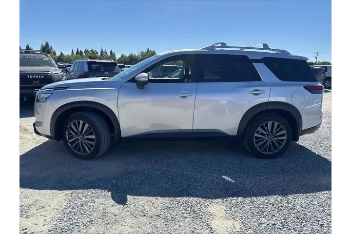 $34999 : Nissan Pathfinder 2025 SL 4d image 8
