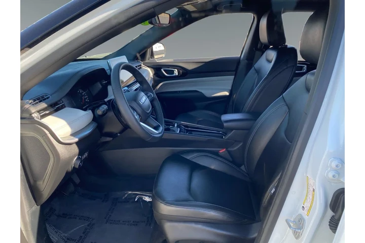 $31584 : Jeep Compass 2025 4x4 Limite image 9