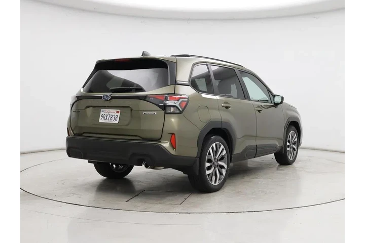 $38998 : Subaru Forester 2025 AWD Tou image 8