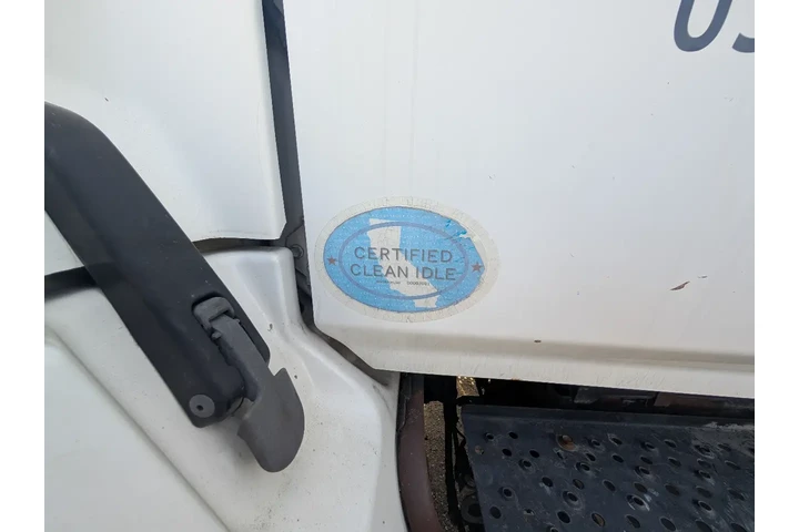 $16495 : 2010 Hino Conventional Cab image 9