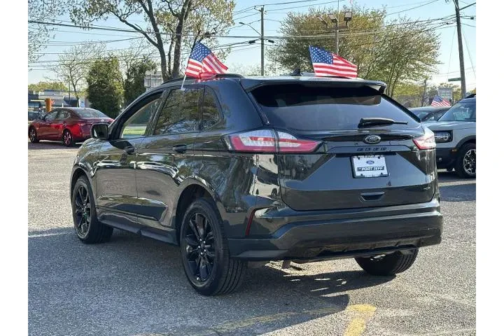 $23762 : Ford Edge 2023 AWD SE 4dr Cr image 8
