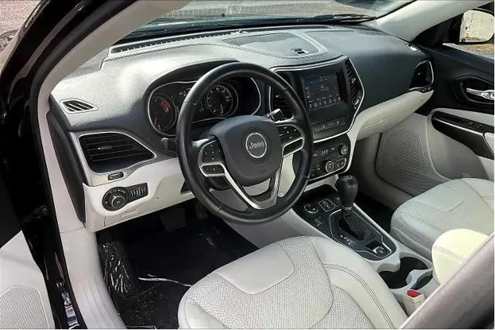 $20490 : Jeep Cherokee 2021 4x4 Latit image 2