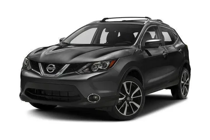 2017 Rogue Sport SV image 1