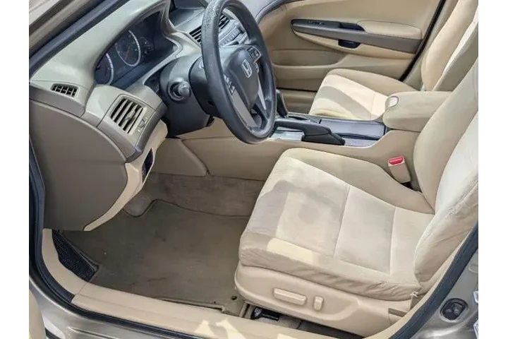 $5997 : Honda Accord 2010 LX-P 4dr S image 8