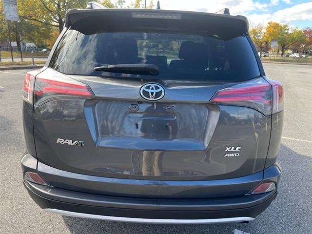 $12900 : 2016 RAV4 XLE image 6