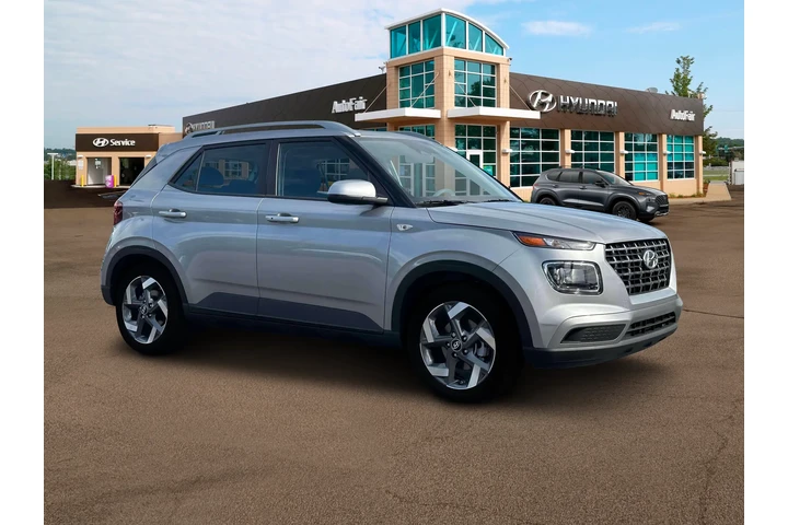 $20900 : Hyundai VENUE 2024 SEL 4dr C image 10