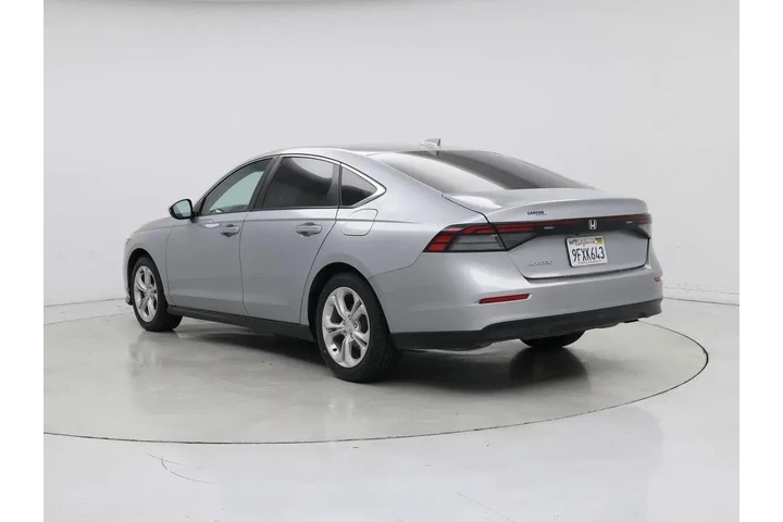 $23998 : Honda Accord 2023 LX 4dr Sed image 2