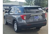 $33798 : Ford Explorer 2023 AWD XLT 4 thumbnail