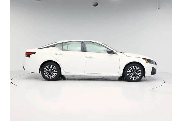 $20998 : Nissan Altima 2025 2.5 SV 4d image 7