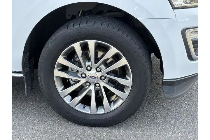 $24999 : Ford Expedition MAX 2018 4x4 image 7