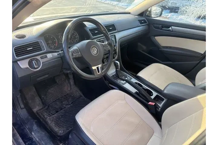 $9000 : Volkswagen Passat 2014 2.0L image 9