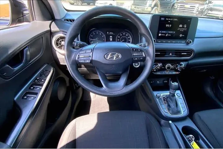 $21962 : Hyundai KONA 2023 SEL 4dr Cr image 6