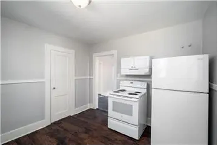 $1700 : Rental property with 2 bedro image 10