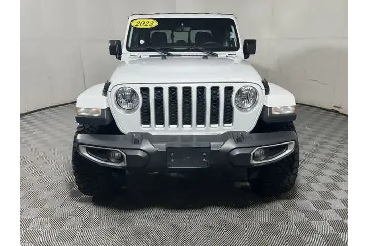 $36967 : Jeep Gladiator 2023 4x4 Over image 3