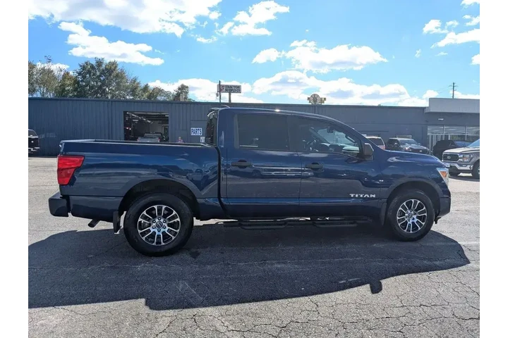 $31991 : Nissan Titan 2023 4x2 SV 4dr image 5