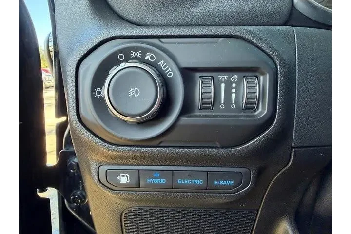 $30299 : Jeep Wrangler Unlimited 2021 image 9