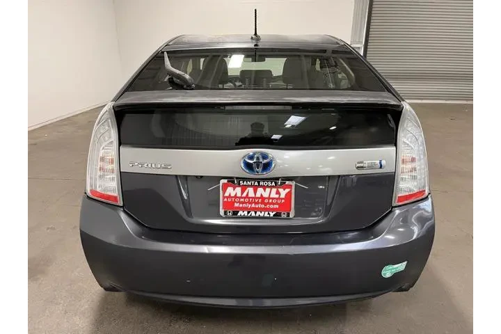 $12983 : Toyota Prius Plug-in Hybrid image 4