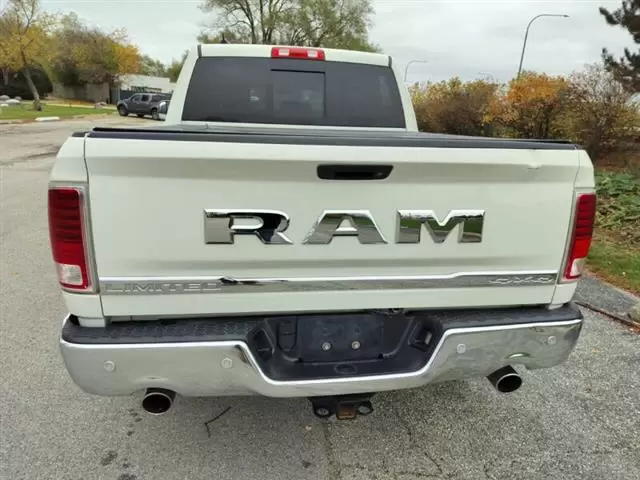 $22995 : 2017 RAM 1500 Laramie Limited image 3